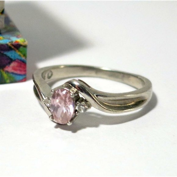 925 Sterling Silver Ring w/ Pink Garnet & White Cubic Zirconia - Picture 1 of 10